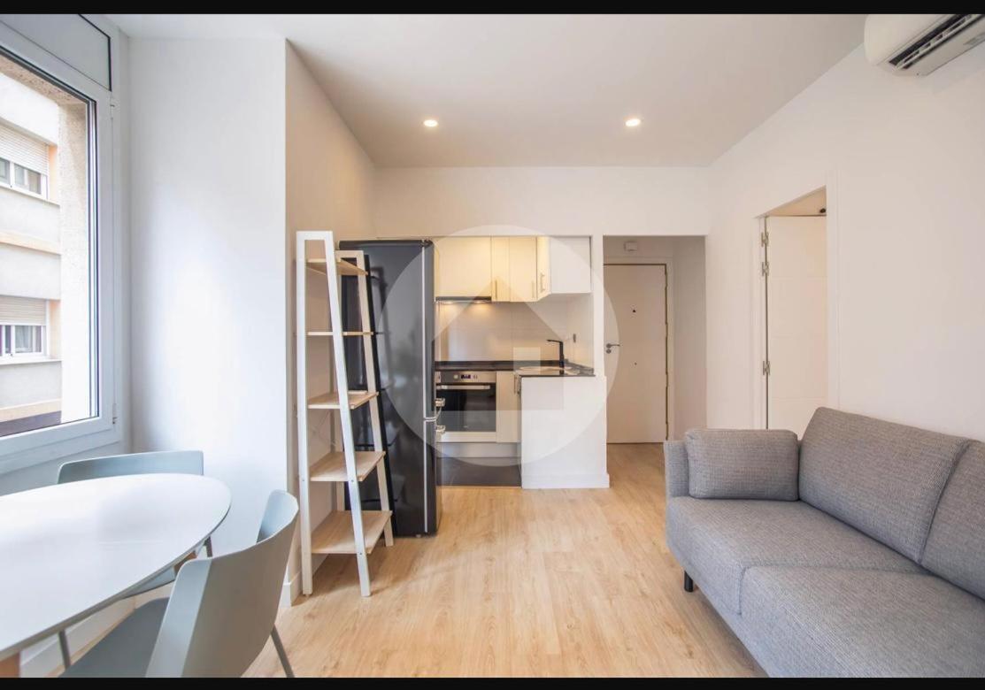 My Space - Light In Sarria Apartamento